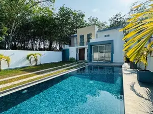 අලංකාර අති නවීනතම සුවිසල් දෙමහල් නිවස විකිණීමට Piliyandala