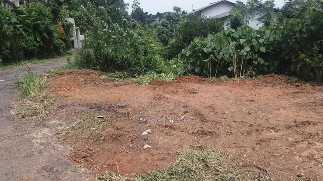 Rathnapura Prime Location 27 Perches Land for sale