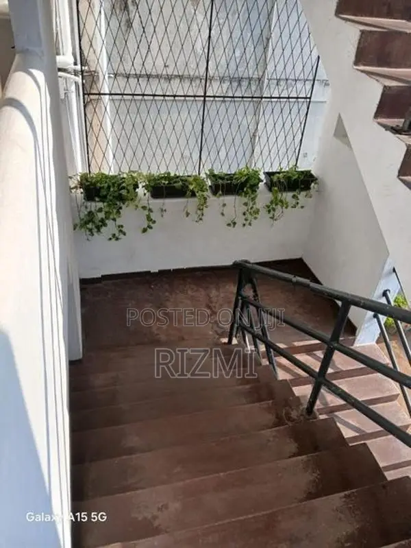 1000sq 1st Floor Office Space for Rent in Dehiwala Facing Galle Road