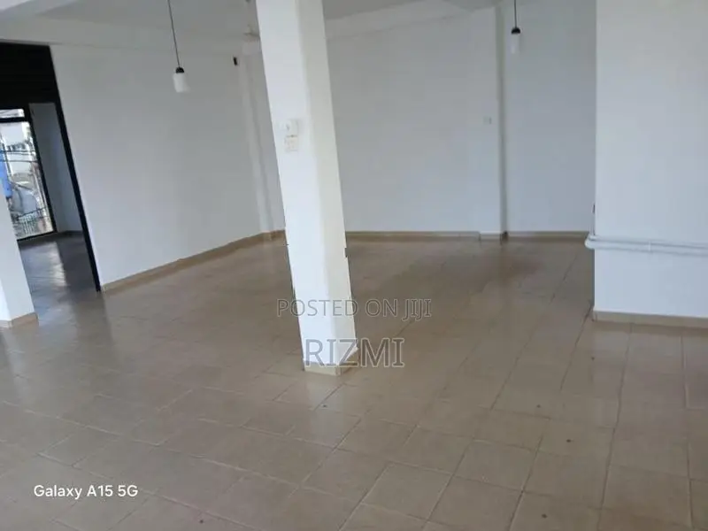 1000sq 1st Floor Office Space for Rent in Dehiwala Facing Galle Road