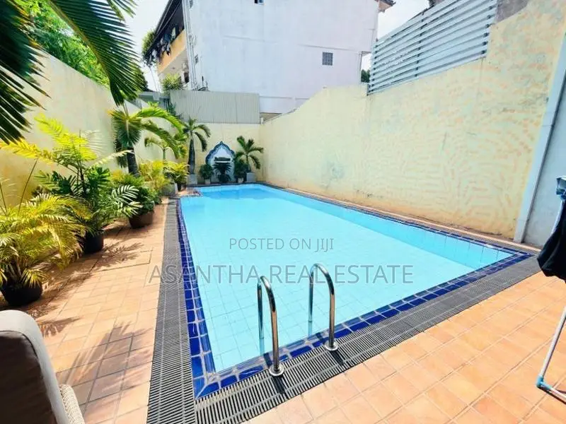 (AFA74) 03 Storey Luxury House with 17.5P Sale in Nawala