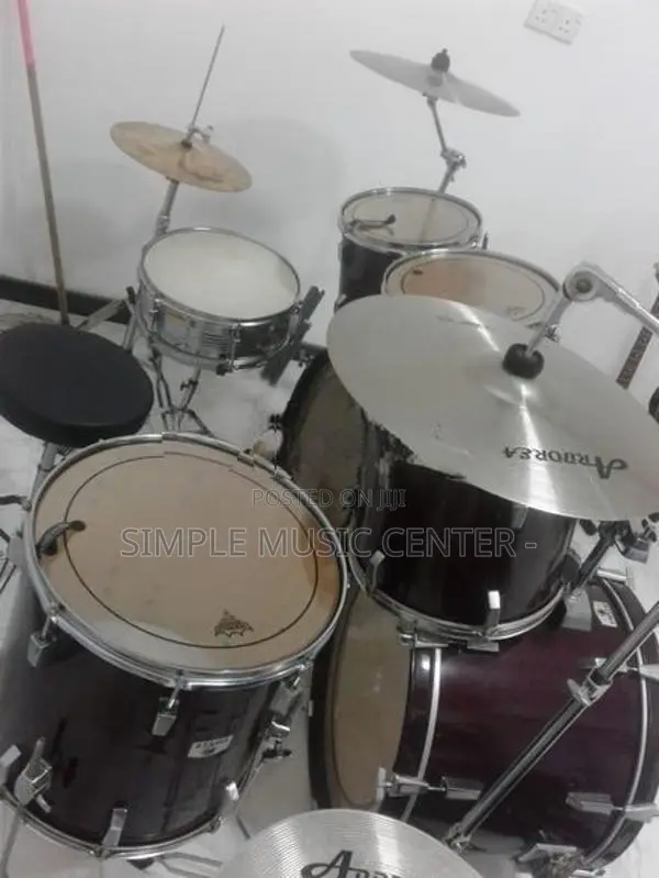 Tama 7 Pcs Acoustic Drum Set with Double Bass