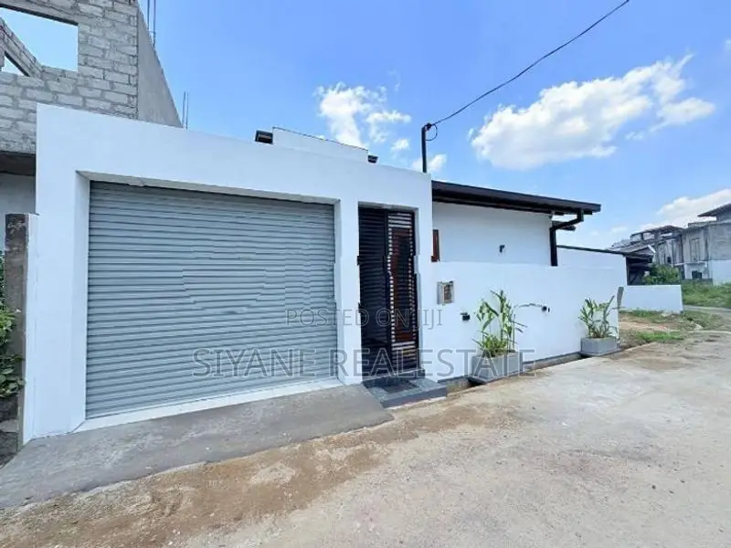 Super Brand New House For Sale Athurugiriya