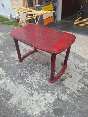 Nippon Plastic Table