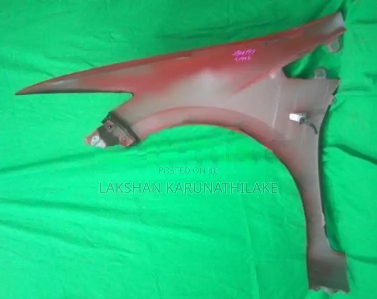 Honda Insight ZE2 fender