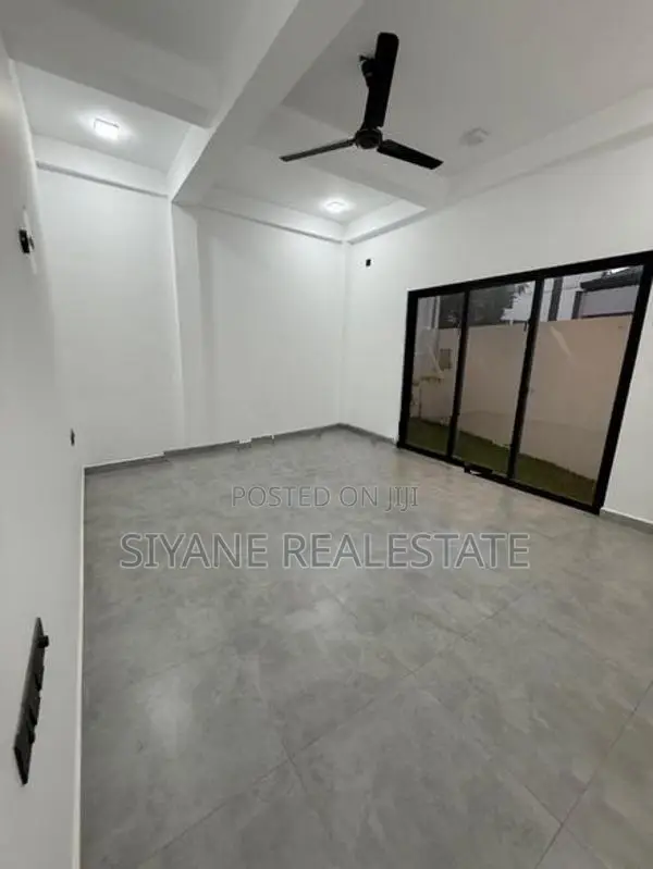 Modern Luxury House For Sale Athurugiriya