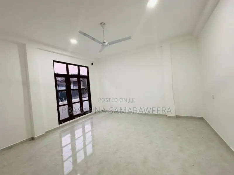Brand New Modern super luxury 2 Story House-piliyandala
