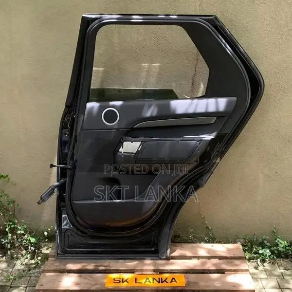 Genuine Discovery 5 2019 complete doors side mirror black