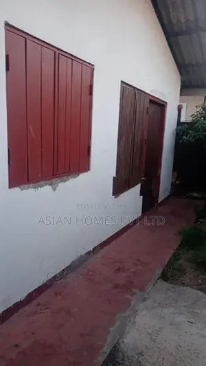 4.3 P OLD HOUSE FOR SALE LAND VALUE IN RATMALANA