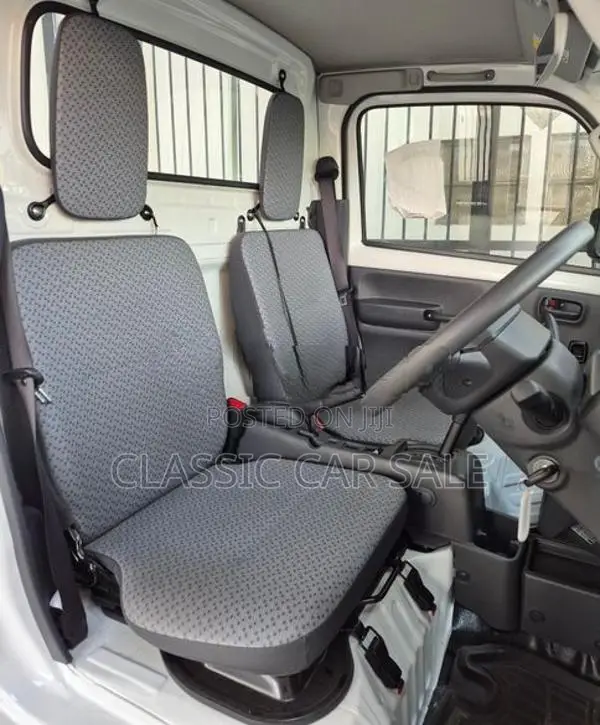 Suzuki Carry 2025