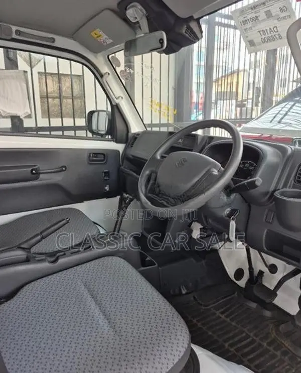 Suzuki Carry 2025