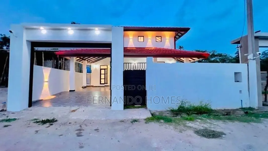 Very Nice Brand New Luxury Single Storey Good House for Sale Negombo