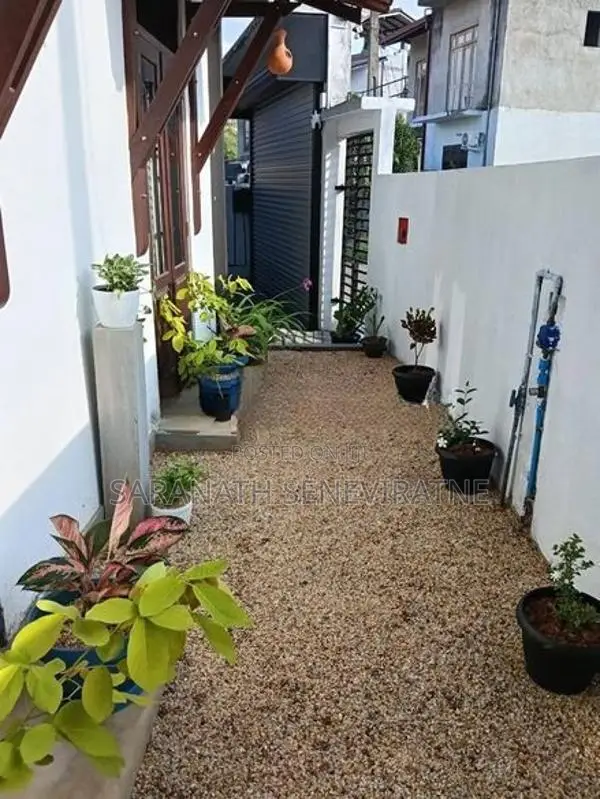 House for Sale in Athurugiriya