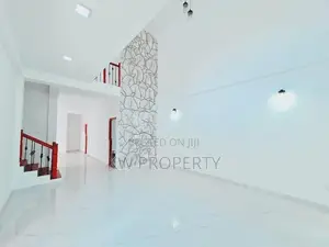 3 Story House for Sale in Piliyandala