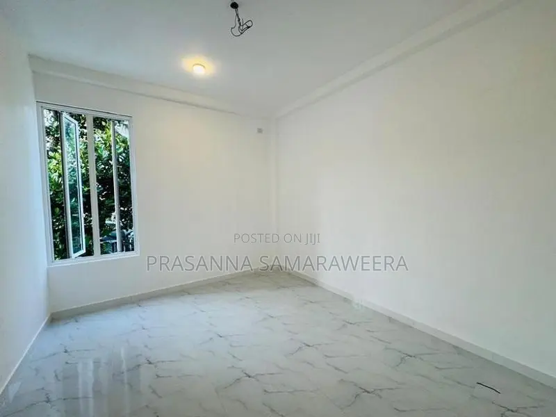 අති සුඛෝපභෝගී අලංකාර නවීනතම නිවස විකිණීමට piliyandala town