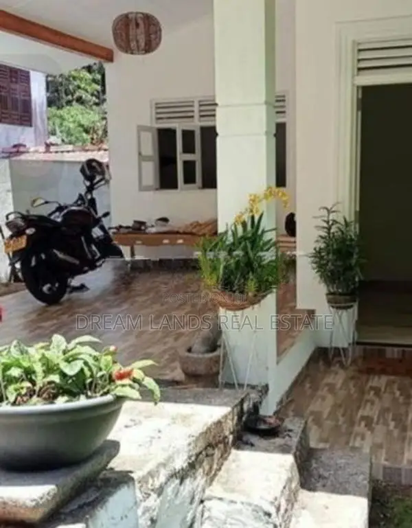 3BED HOUSE FOR SALE IN ATHURUGIRIYA (SP403A)