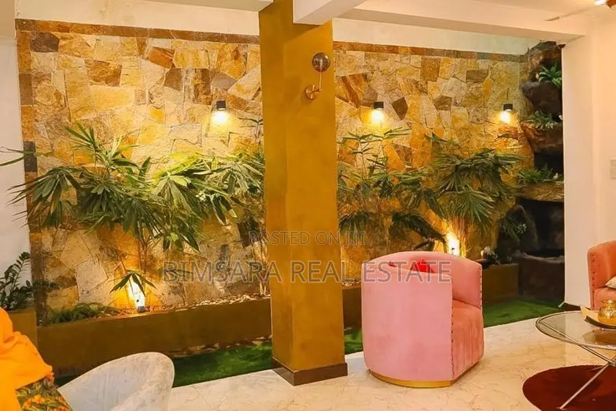 Modern 5BR Mountain View Residence with Scenic Garden in Digana |SH153