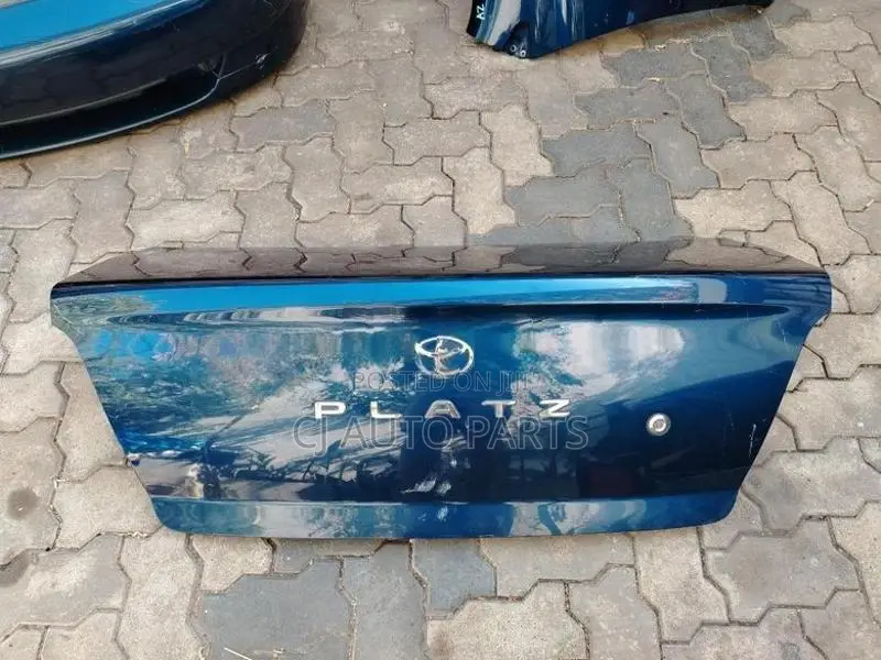 Toyota Platz Dicky Door