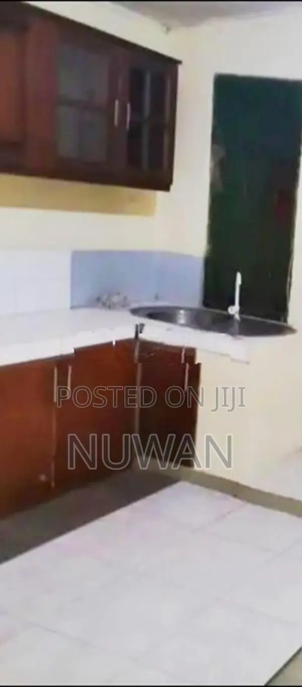 ( 78r736) Single Storied House in Colombo 10