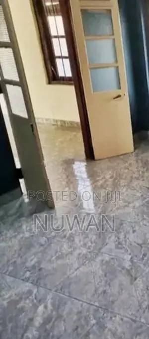 ( 78r736) Single Storied House in Colombo 10