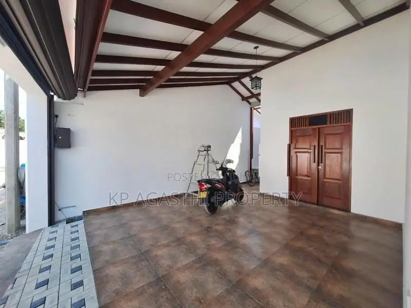 Kesbewa New House for Sale