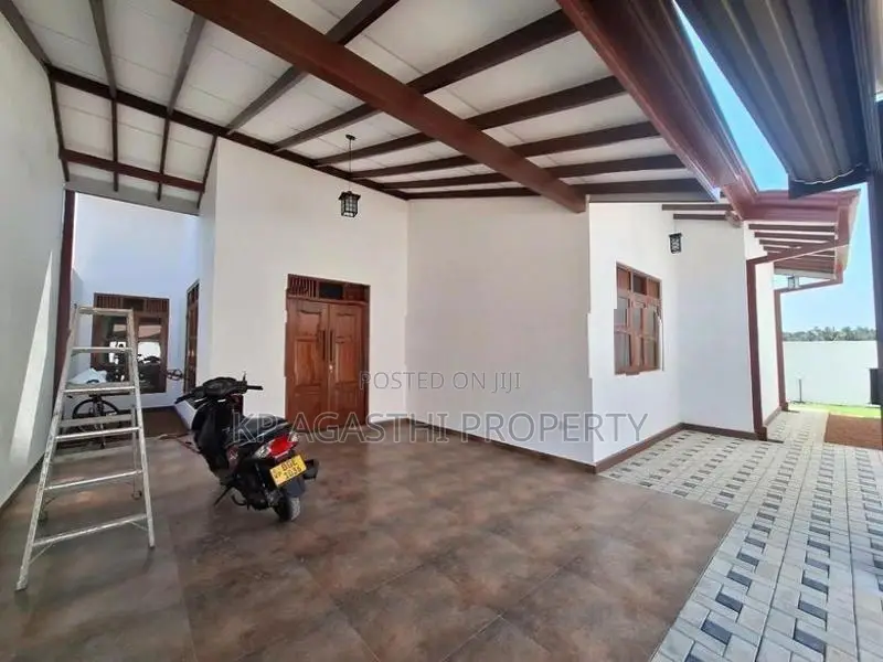 Kesbewa New House for Sale