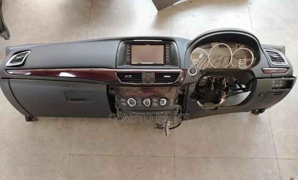 Mazda 6 Dashboard Complete