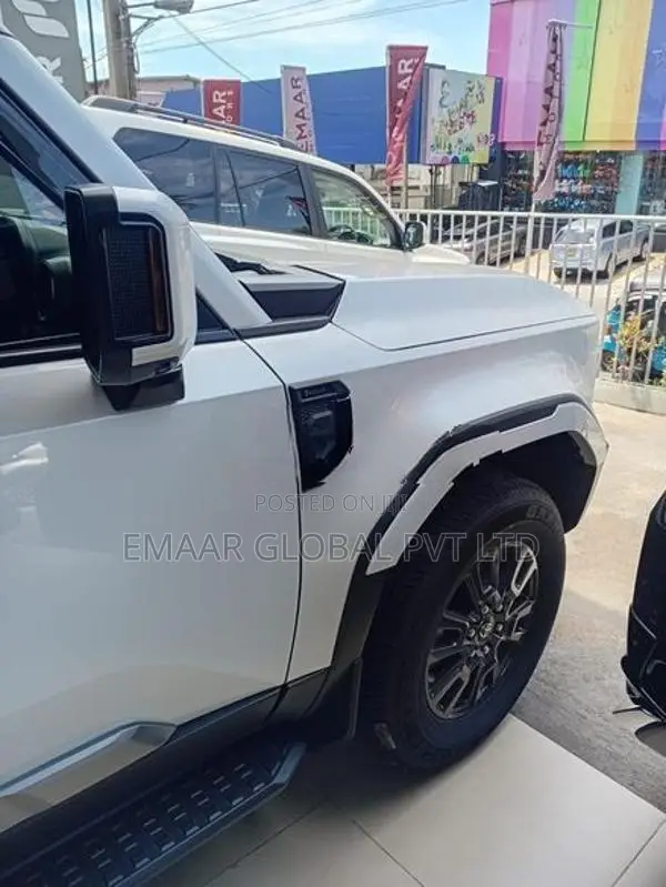 Toyota Land Cruiser Prado 250 2025