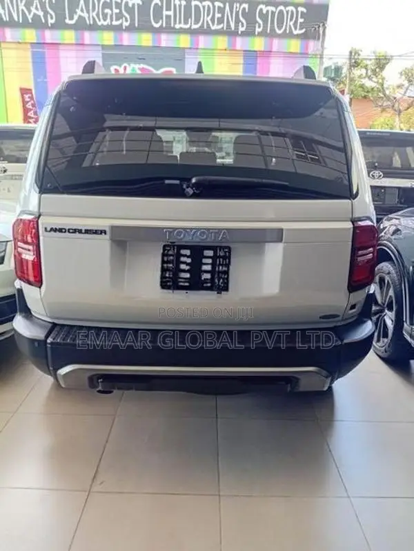Toyota Land Cruiser Prado 250 2025