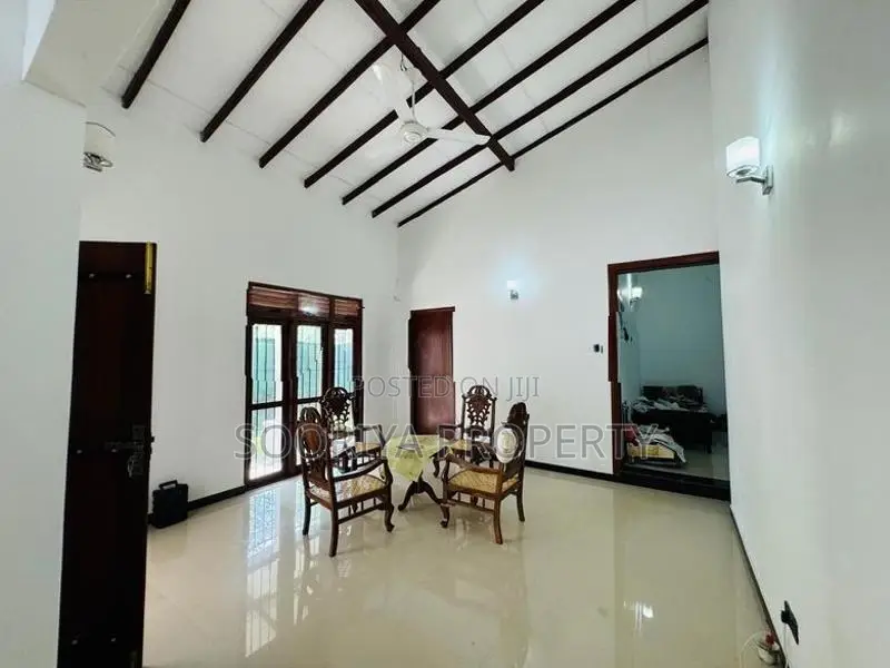 Single Storey Luxury House for Sale in Piliyandala Batuwandara .