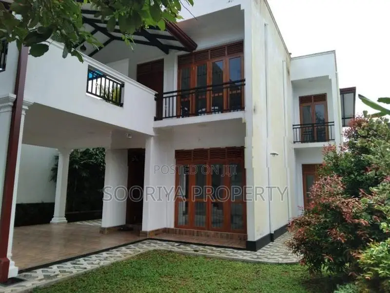 Architectural Designed Brand New Luxury House for Sale in Piliyandala