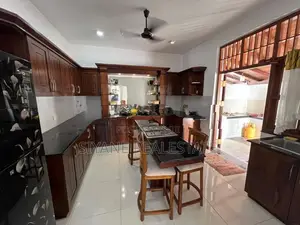 Luxury House Sale in Thalawathugoda