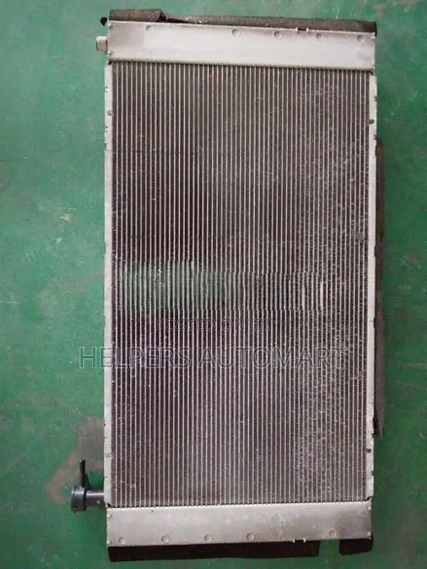 Toyota prius W20 Radiator