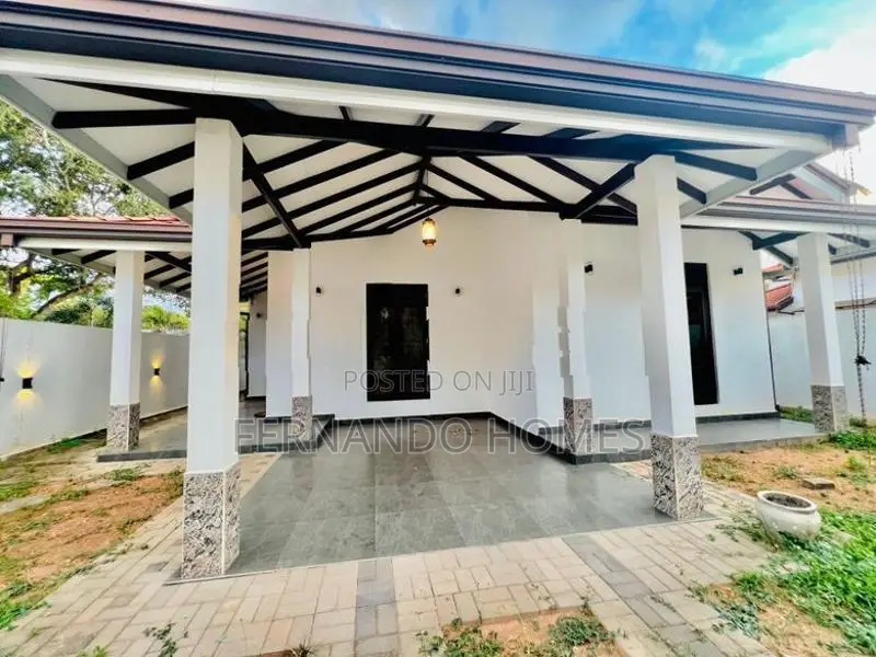 Good Conditions New 3 Br Single Story Well Built House For Sale Negomb