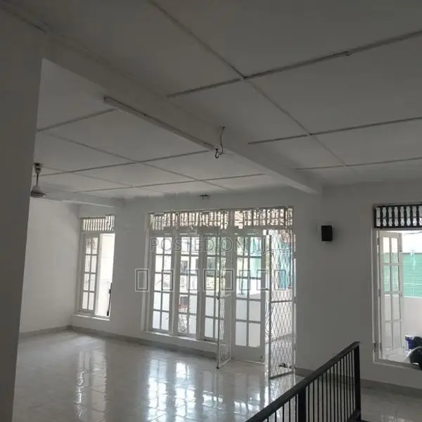Commercial Office for Rent in Mount Lavinia(office Hostel )