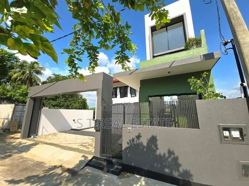 Paddy Field Facing Luxury 3 Storey House for Sale Kottawa