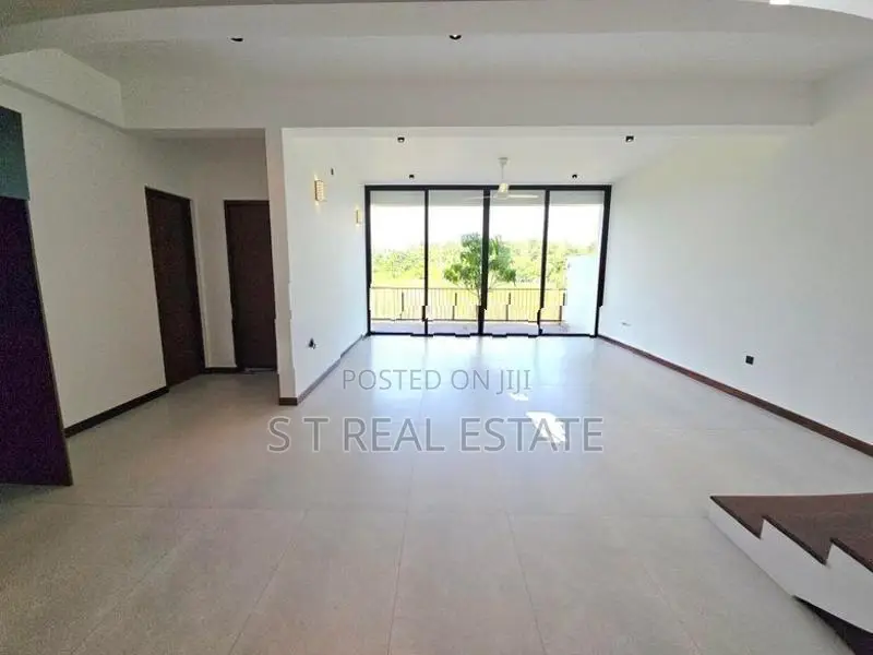 Paddy Field Facing Luxury 3 Storey House for Sale Kottawa