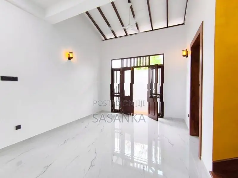 Malabe Mihidu Mawatha Brand New Two Storey Luxury House for Sale