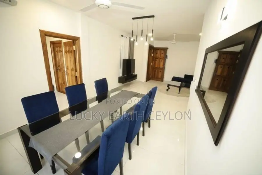 Mount Lavinia Furnished Long/Short Term Apartment for Rent (LEC270)