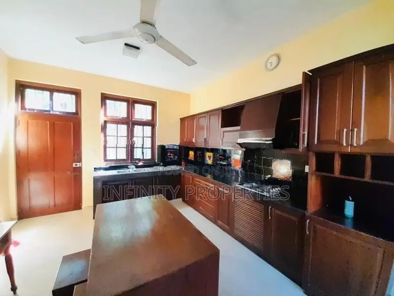 (AFA109) 02 Storey House with 18P Sale Epitamulla Road Pitakotte