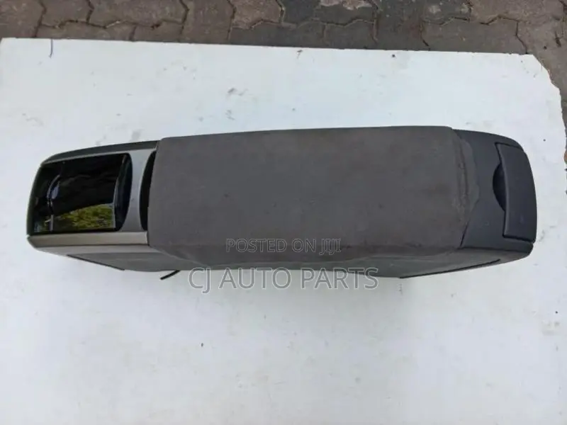 Toyota Prius 20 Arm Rest