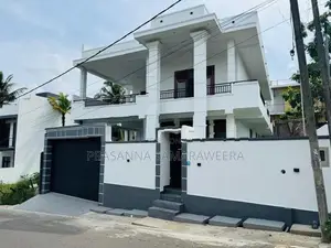 අති සුඛෝපභෝගී අලංකාර නවීනතම නිවස විකිණීමට Piliyandala
