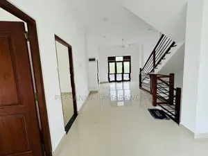 අති සුඛෝපභෝගී අලංකාර නවීනතම නිවස විකිණීමට Piliyandala