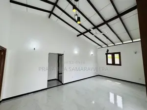 සුඛෝපභෝගී අලංකාර අති නවීනතම නිවස විකිණීමට piliyandala