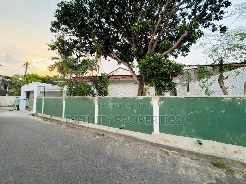 (AFA119) Single Storey House with 10P Sale Katubeda Moratuwa