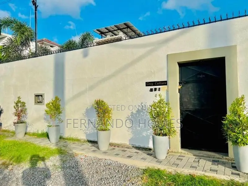 Fully Furnished 4 Bed Rooms Villa For Sale In Negombo Area Dalupotha