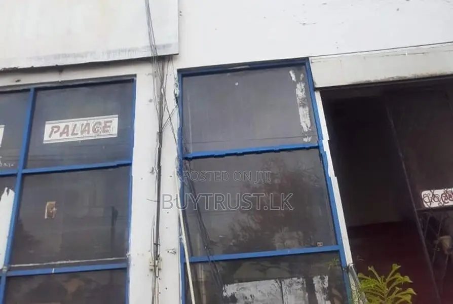 Four Story Commercial Building for Sale in Moratuwa