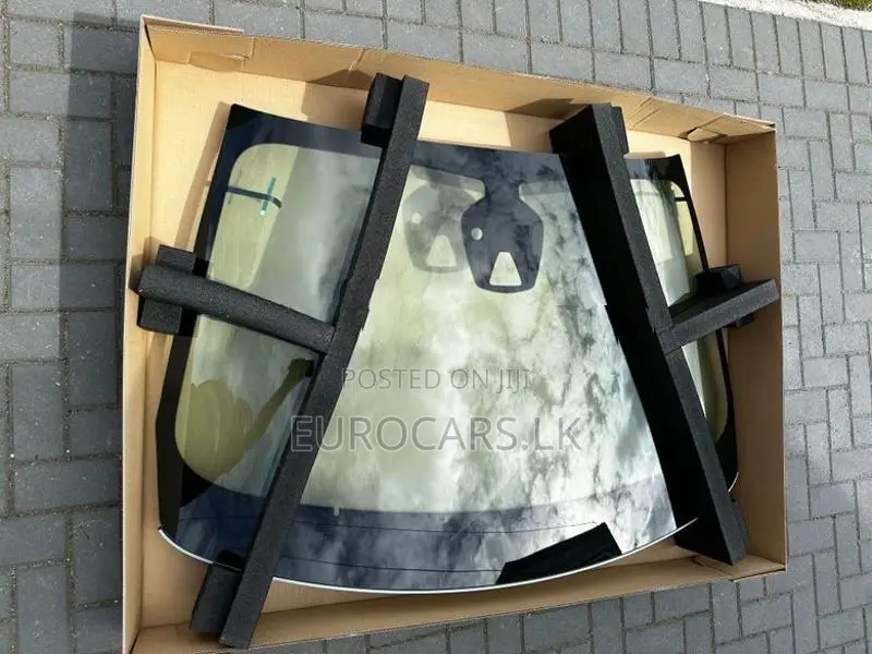 Genuine Brand New BMW I8 Windscreen