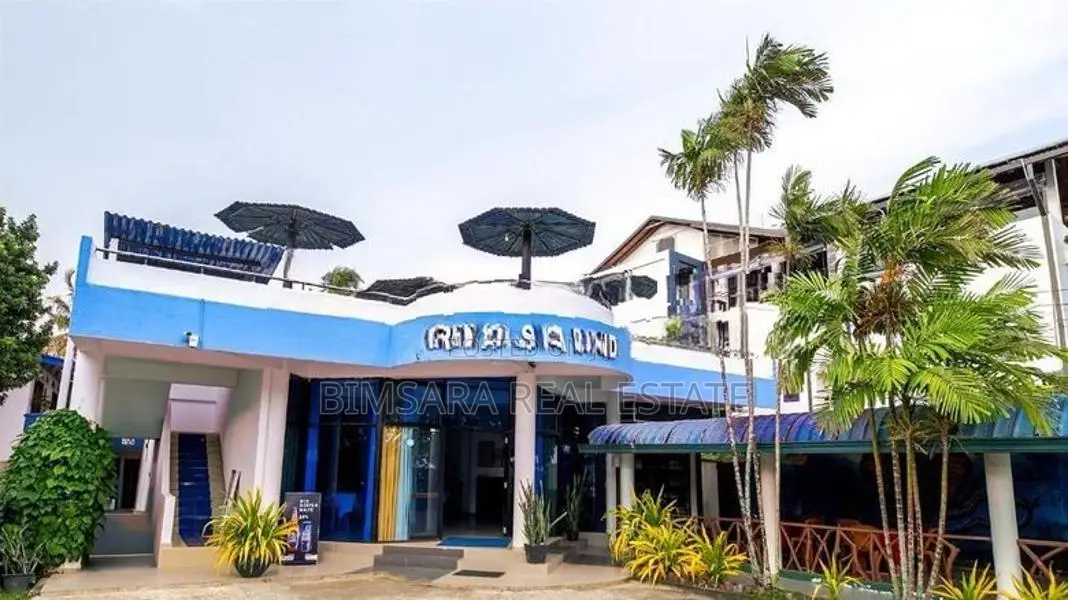 Beachfront Hospitality with Dual Licence Advantage - Matara