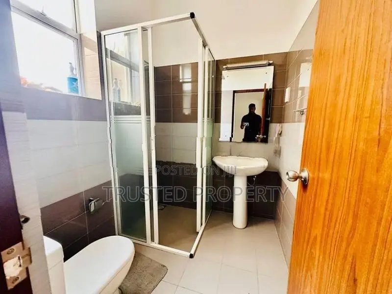 Talawathugoda - 3BR Apartment for Sale -TPM2024LAKSM